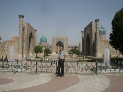 take a tour to uzbekistan